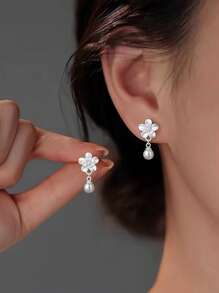 925 Sterling Silver Small Pearl Flower Stud Earrings, Pearl Pendant Floral Earrings, Ear Piercing Jewelry, Fresh Earrings For Daily Wear, Commuting, Gifts - Flowers - View 13