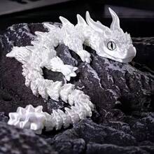 1 pieza Estatua encantadora de dinosaurio de doble cuerno impresa en 3D con ojos aleatorios - Ideal para recuerdos de fiestas temáticas, regalos de cumpleaños, obsequios para fiestas, usar como decoración de automóvil, decoración del hogar y automóvil, sala de estar, entrada y exhibición de mesa