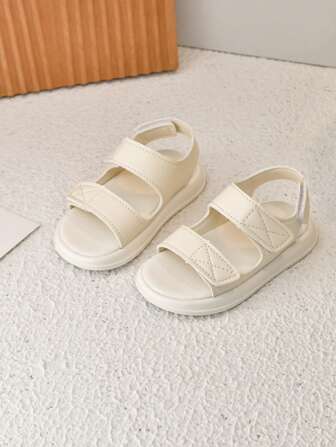 1 双女童轻便休闲钩环凉鞋，软底纯色婴儿防滑凉鞋