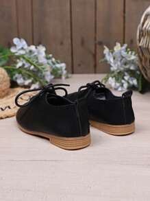 1 Par De Sapatos Casuais PU Unissex Com Laço, Mocassins Fashion Ingleses Simples E Versáteis, Sapatos Oxford, Sapatos Baixos Para Primavera, Verão E Outono