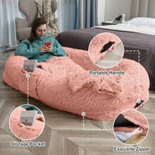 Human Dog Bed Fits You And Pets For People Doze Off, Washable Faux Fur Napping Orthopedic Dog Bed, Present Plump Pillow, Blanket, Strap-Grey, 71"X45"X14" - 粉色 - 查看 3