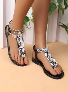 New Summer Women Green Sandals, Figure 8 Personalized Shoes, Outdoor Beach Slippers, Synthetic Leather, Quilted Craftsmanship, Contrast Color Sandals, Slip-On Casual Sandals, Lightweight & Comfortable, Celebrity Same Style, Available In White, Gold, Black And More Colors, Made In China, Backstrap, Bohemian Style, Breathable, Athletic Sandals, 3D Sculpted Design, Numeral