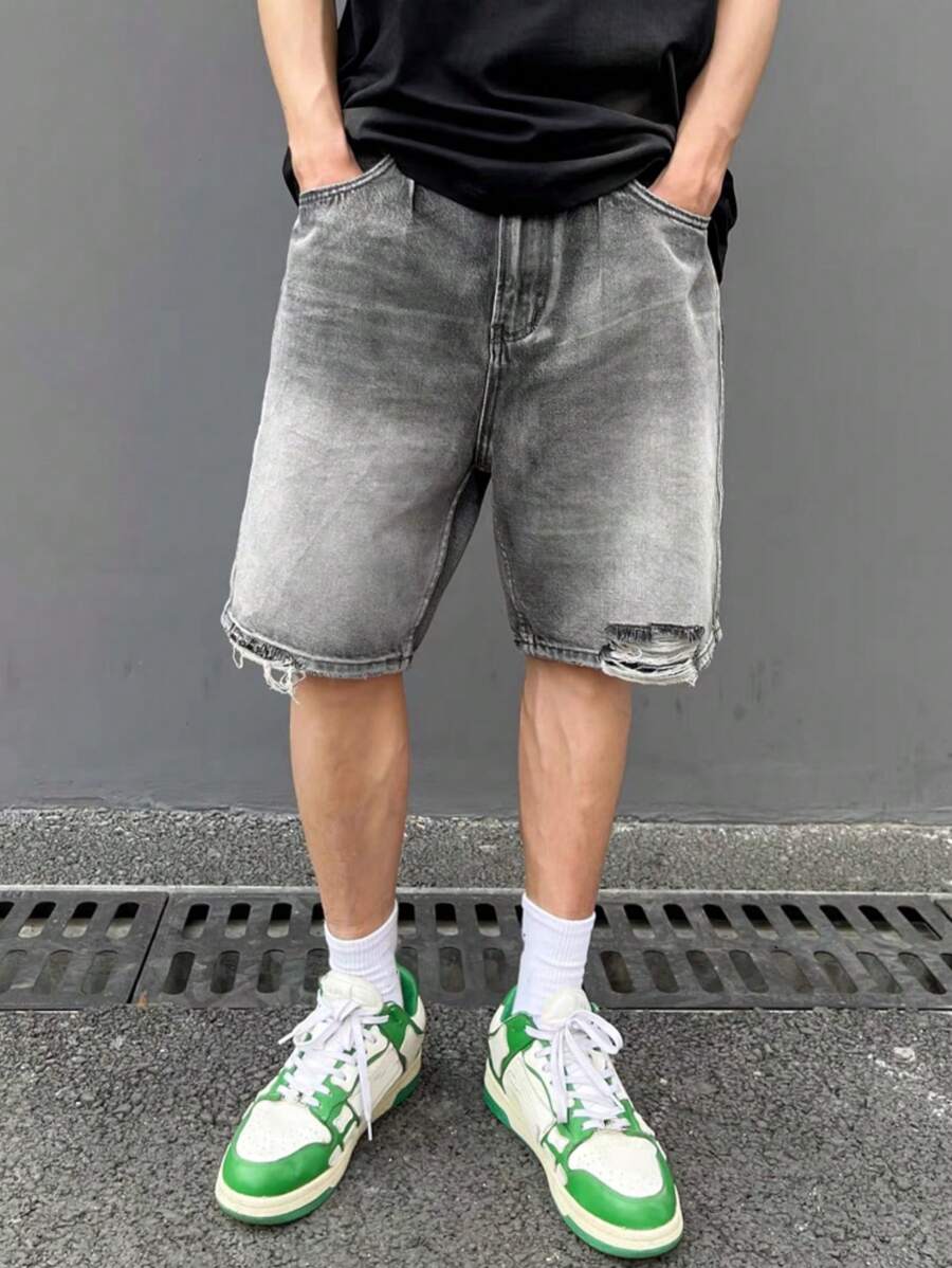 男士浅灰色口袋做旧宽松休闲牛仔短裤