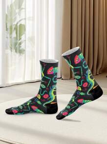 1 Pair Of Women's Crew Socks,Long Socks,White Socks,Black Socks,Women Socks,Cute Socks,Girls Socks,Short Socks, That Absorb Moisture And Sweat, Are Soft,Breathable, Moisture Wicking, Sweet, And Cute. They Can Be Worn For Home, Office, Leisure, And All Seasons. Colors Are Random