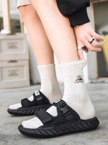 Men's Slippers, 2025 Summer New Style Outdoor Wear, Odor Resistant Thick Sole Beach Flip Flops, Men's Non-Slip Wear-Resistant Sports Thong Sandals - Black - View 4