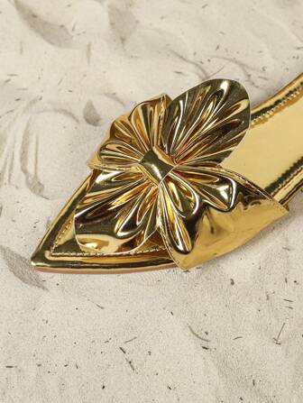 New Fashion Women Plus Size Summer Flat Gold Sandals, Comfortable, Stylish, Sexy, Shiny Sunflower Design, Suitable For Indoor, Outdoor, Vacation, Travel, Beach, Wedding