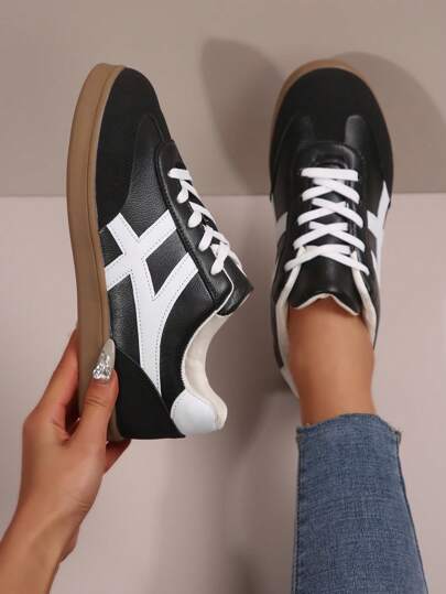 Baskets à semelle épaisse et douce pour filles, chaussures de sport décontractées à lacets, polyvalentes et antidérapantes, convenant pour le printemps et l'automne