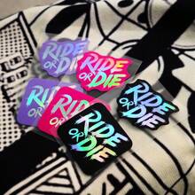 Bộ 2 miếng dán phản quang laser Ride Or Die cho khung xe đạp leo núi & xe đạp đường trường, miếng dán trang trí chuyển màu, hiệu ứng laser sáng tạo, miếng dán vinyl cho xe đạp, máy tính xách tay, máy tính - Một cỡ - Xem 13
