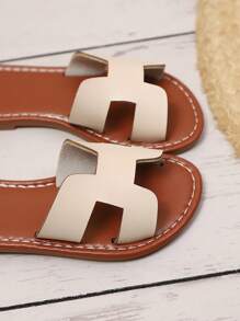 1 Pair Plus Size Girls' Flat Sandals, Solid Beige Color, Comfortable PU Strap, Round Toe, Non-Slip, Fashionable & Cute, Suitable For 3-15 Years Old Boys & Girls, Daily Casual, Party, Travel, Spring/Summer 2026 - Beige - View 7