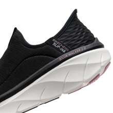 Skechers 女鞋運動鞋 輕便透氣低幫一腳穿休閒鞋 150099-BKPK - 黑色 - 查看 8