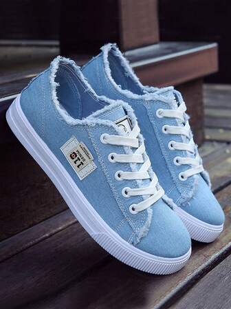 女士平底透气休闲鞋，时尚厚底运动鞋，四季皆宜