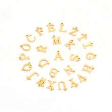 1 件经典首字母吊坠镂空双心金色不锈钢珠链项链女式 - 金黃色 - 查看 4