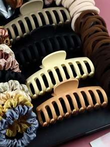 Brown Hair Accessories For Woman Set Seamless Ponytail Holders Variety Hair Clips Hair Scrunchies HairBands Scrunchy Hair Ties For Holiday Party