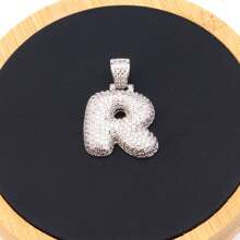 1入鑲嵌泡泡字母金鍍吊墜項鍊,26個字母供男女日常佩戴