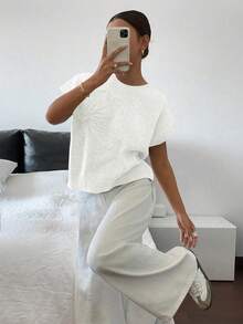 Elegant Women Loose Knit Sleeveless Vest, Casual Versatile Basic Top, Retro Vintage Style, Suitable For Spring/Summer, Back To School Season, Christmas, Thanksgiving, New Year And Other Occasions (Flower Placement Random) - White - View 5