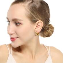 Small Chunky Gold Hoop Earrings For Women, 14k Gold Thick Statement Huggie Hoop Earrings Hoop Earrings Set Hypoallergenic Fashion Earrings