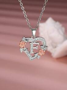 Tsnamer 1 Stück exquisiter Halskette mit kubischem Zirkonia-Initialen und herz-geschnitztem 26 Buchstaben A-Z sowie Blumen, Damen Schmuck für den täglichen Gebrauch