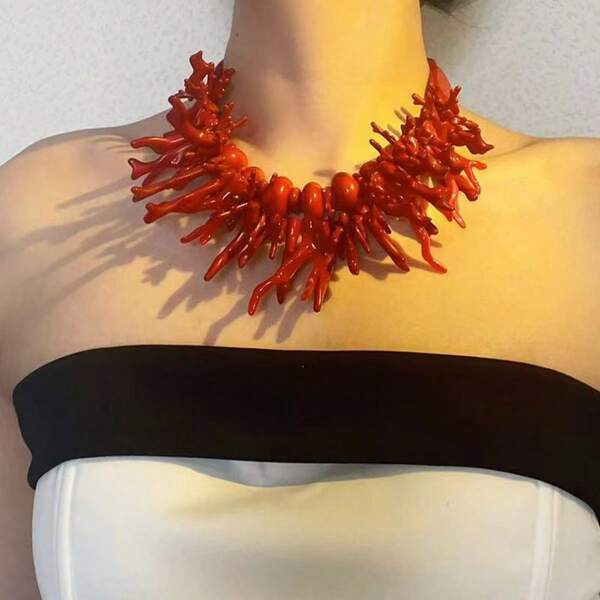 1 Set Fashionable High-End Exaggerated Boho Style Double-Layer Resin Coral Necklace, Suitable For Women To Wear For Beach Holiday
