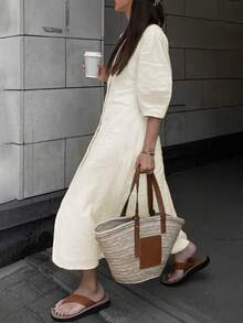 فستان طويل بأكمام منتفخة ذو لون واحد فضفاض لوحيد الصدر، متسى الظهر وذو رقبة على شكل حرف V ، بأسلوب إجازة فرنسي عصري مناسب للربيع والصيف