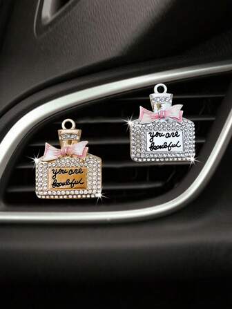 1/2/4pcs Car Vent Clip Diffuser, Empty Fragrance Bottle Decorative Flat Air Freshener, Rhinestone Diffuser Vent Clip, Car Freshener, Shiny Car Accessories For Women (Scented Pads Included)
