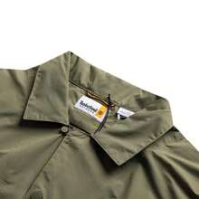 Timberland قميص كاجوال قصير الأكمام بياقة للرجال A5SKQ590 - 590 - مشاهدة 3