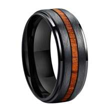 1 件 8 毫米不锈钢戒指，男女时尚订婚和结婚戒指，独特的戒指套装，镶嵌在台阶上凌乱的沙地上的普通红木，是送给父亲和孩子的最佳节日礼物珠宝 - 黑色 - 查看 7