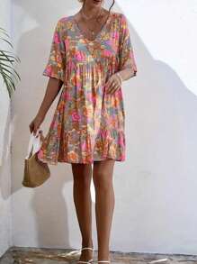 Nuevo vestido de verano casual con cuello en V y estampado floral, estilo bohemio para mujer