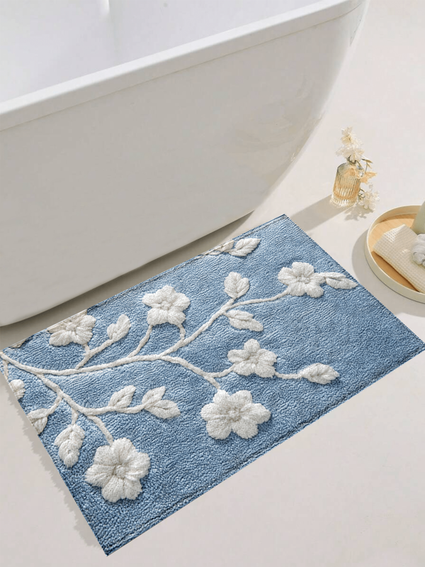 1 pièce Tapis de salle de bain en fausse laine extra douce à motif floral bleu et blanc, tapis en fausse laine séchant rapidement pour une utilisation intérieure et extérieure, tapis d'entrée lavable en machine pour le couloir, le salon, la chambre, la cuisine, la salle de bain, le tapis de porte, la décoration de salle de bain, la décoration d'automne, les accessoires de salle de bain, la décoration d'entrée pour la rentrée scolaire