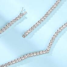 MDFUN Dây chuyền nữ hình chữ V đính đá Cubic Zirconia, mạ vàng trắng 18K, đá Cubic Zirconia tròn 4.0mm, thích hợp cho đám cưới và các dịp chơi tennis. - trắng - Xem 5