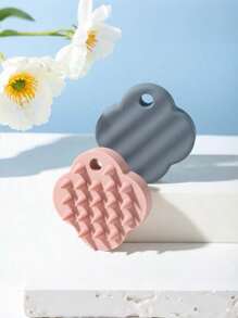 1pc Shampoo Massage Brush Silicone Hair Comb In The Shape Of Clover, Used For Scalp Cleaning And Massage, Wet/Dry Use, Solid Color, Portable Massage Tool For Travel