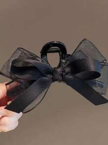 1pc Chic Vibe Black Mesh Bow Sharkbite Hair Clip, Suitable For High Hair Volume, Everyday Wear, Birthday/Mother's Day Gift