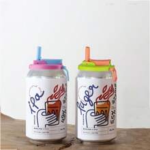 2 piezas de tapas para latas con pajita multiusos: ¡Perfectas para cualquier bebida, en cualquier momento! Nuestras versátiles tapas con pajita son perfectas para latas estándar de refrescos y bebidas, lo que le permite beber sus bebidas favoritas de manera conveniente y con estilo. Ya sea que disfrute de refrescos, té helado