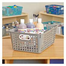 Large Plastic Book Baskets, 13.25" By 10" By 5.5" - Single, Pebble, Classroom Library Organizer, Toy Storage, Multi-Purpose Organizer Basket Single Basket Large Baskets Pebble - 彩色 - 查看 5