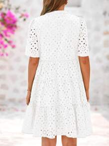 Women Summer Embroidery Eyelet  Short Dress V Neck Short Sleeve Hollow Out Lace Ruffle Tiered Flowy Mini Dress Solid White Casual Boho Bohemian Resort Beach Holiday Vacation Valentine Babydoll Mini Short Dress - 白色 - 查看 2