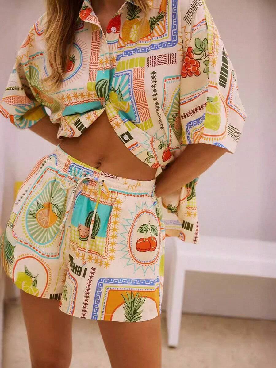 时尚印花波西米亚风度假休闲上衣短裤套装（夏季款） - 彩色 - 查看 1