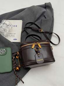 复古油皮仿皮迷你盒包，女士流苏手提单肩包，斜挎包，抗皱假日旅行包，化妆包，相机包，时尚，休闲，简约，适合购物，钱包，购物，年轻女性，大学生，新人和办公室女士。非常适合办公室，大学，工作，商务，通勤，户外，旅行和郊游 - 彩色 - 查看 12