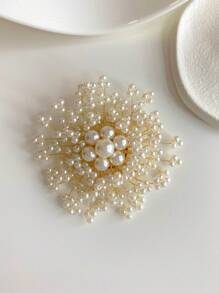 1pc Pearl Flower Shaped Brooch, Suitable For Daily Wear - White - View 2