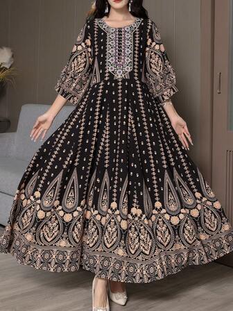 阿拉伯、休闲、波西米亚、刺绣、艺术、复古、度假和旅游盛装、端庄