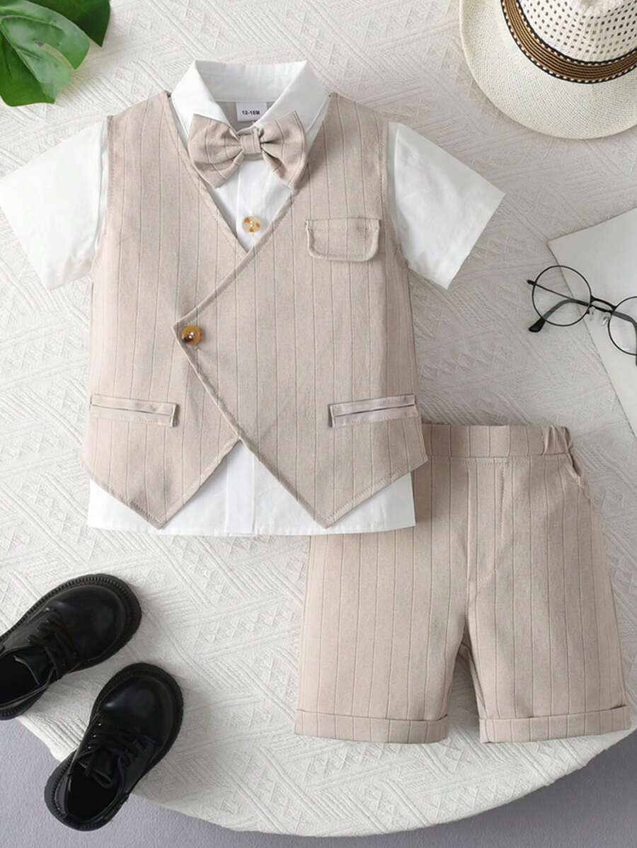 [2025 Frühling & Sommer Kindermode leichter Formeller Anzug] Jungen 3 Stücke Anzug Set: Weißes Hemd mit Kragen + Khaki Weste + Khaki Shorts mit Fliege, Kinder Casual Anzug, Party/Outdoor Performance Mode, atmungsaktiver leichter formeller Kinderanzug, Frühling/Sommer Bankettbekleidung, Jungenanzug für Hochzeit