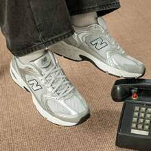 New Balance NB 530 Series Retro Running Shoes, Casual Sports Shoes, Fashion Chunky Sneakers, MR530LG - Grey - View 8