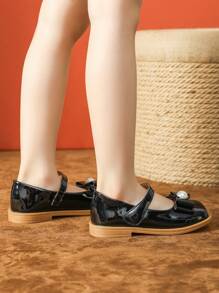 小女孩黑色平底鞋，人造珍珠儿童休闲鞋 - 黑色 - 查看 5