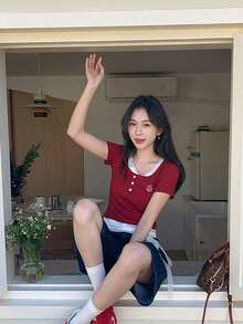 宽松 U 领花卉蕾丝边修身蝴蝶下摆短款上衣 - 紅色 - 查看 3