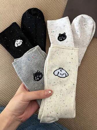 4 双卡通中筒女袜，圆点纱可爱猫咪中筒袜，颜色随机，秋季