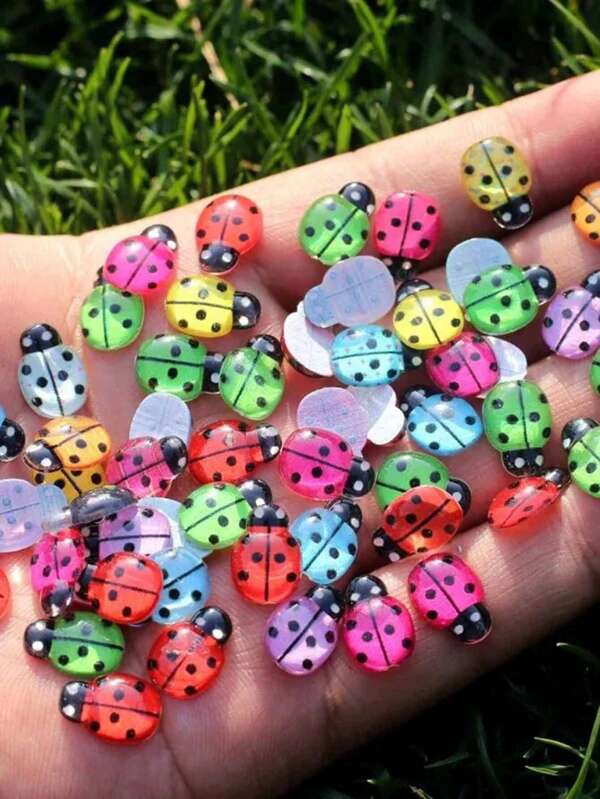 100pcs Vibrant Plastic Resin Ladybug Figurines Decorations, Flat Back, Assorted Colors - Ideal For DIY Crafts, Wedding & Party Embellishments, Ladybug Outdoor Garden Decor