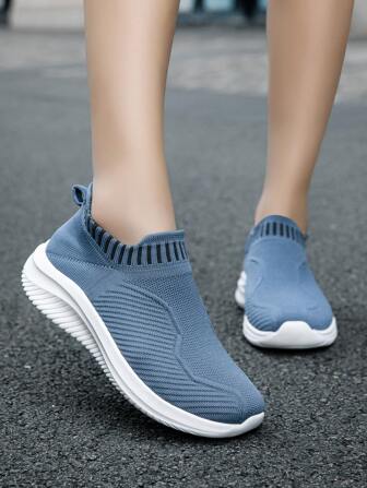 Lightweight Soft Bottom Slip-On Unisex Teens Mesh Breathable Athletic Shoes, Casual Super Comfortable Lightweight Sports Sneakers For Running And Walking, Rare High Quality