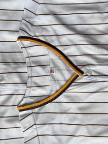 Camiseta de béisbol blanca informal con mangas cortas, cuello en V, bordado y costura para hombre, camiseta para fiesta y deportes