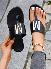 Damen Klassische neue Buchstabenmuster Flat Flip Flops, Schwarz/Rot, modisch, bequem, einfache Zehentrenner Sandalen für Strandurlaub, Ältere Mütter, vielseitige flache Sandalen