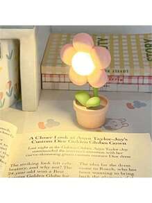 1/2pcs 可爱迷你花朵小夜灯，创意氛围床头灯和桌面装饰花朵小夜灯迷你台灯创意护眼暖光学生宿舍可爱氛围床头灯，创意桌面装饰，儿童小礼物，家居装饰，节日礼物，卡通挂饰