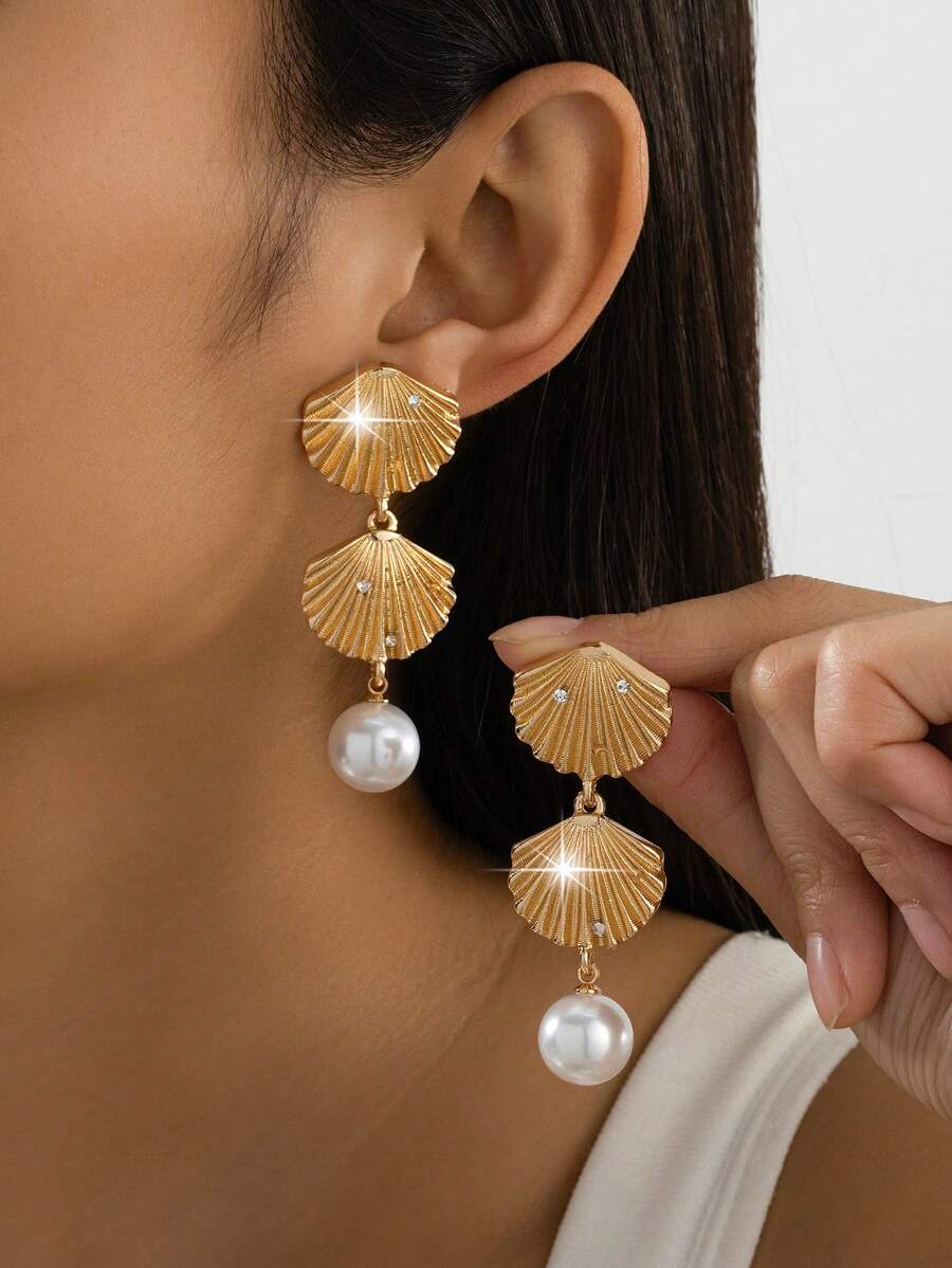 1 Pair Beach Holiday Style Shell Stud Earrings, Suitable For Travel & Vacation - Gold - View 1