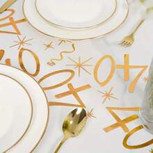 Camino de mesa para cumpleaños de 18 años, aproximadamente 10 m de largo, con texto "Feliz 18" en dorado, adecuado para decoración de mesa de fiesta de cumpleaños de 18 años para chicos, chicas y hombres.